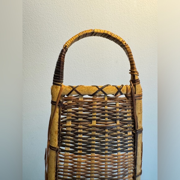 MCM Woven Wicker Wall Hanging Basket Planter - Picture 5 of 6